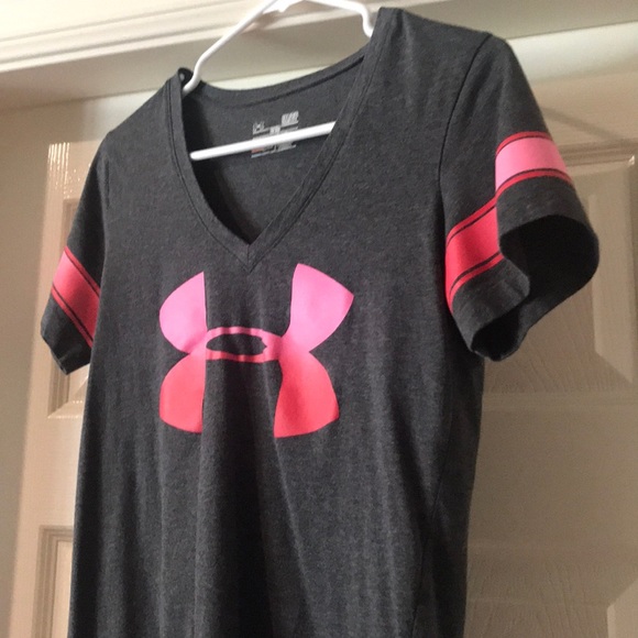 4 for $30  

Under Armour Shirt - Picture 2 of 4